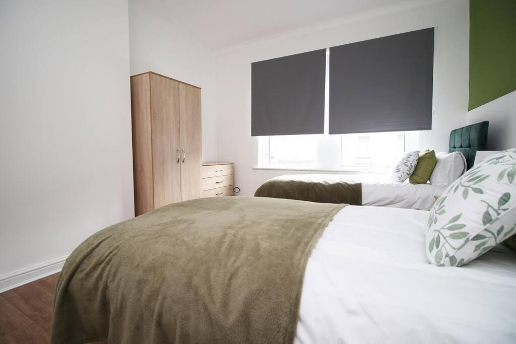 Villa Holiday House For 7 Guests, Free Wi-Fi & Self Check-In Explore Newport Exterior foto